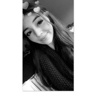 Meet your Posher, Angelina